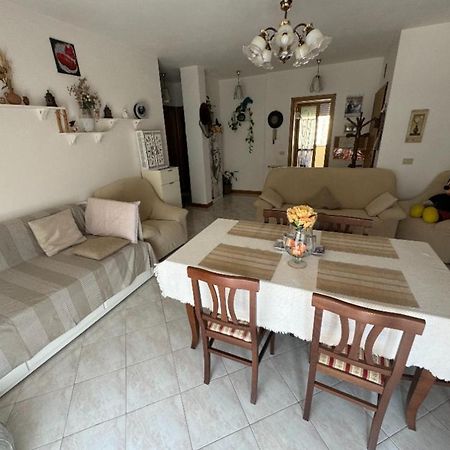 Bellissima Stanza Con Parcheggio Gratuito Daire Cinquale Dış mekan fotoğraf