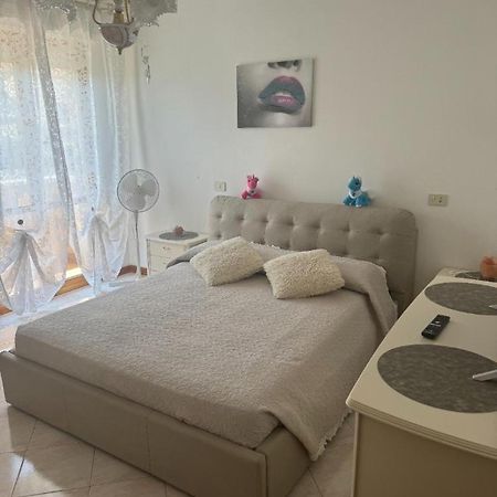 Bellissima Stanza Con Parcheggio Gratuito Daire Cinquale Dış mekan fotoğraf