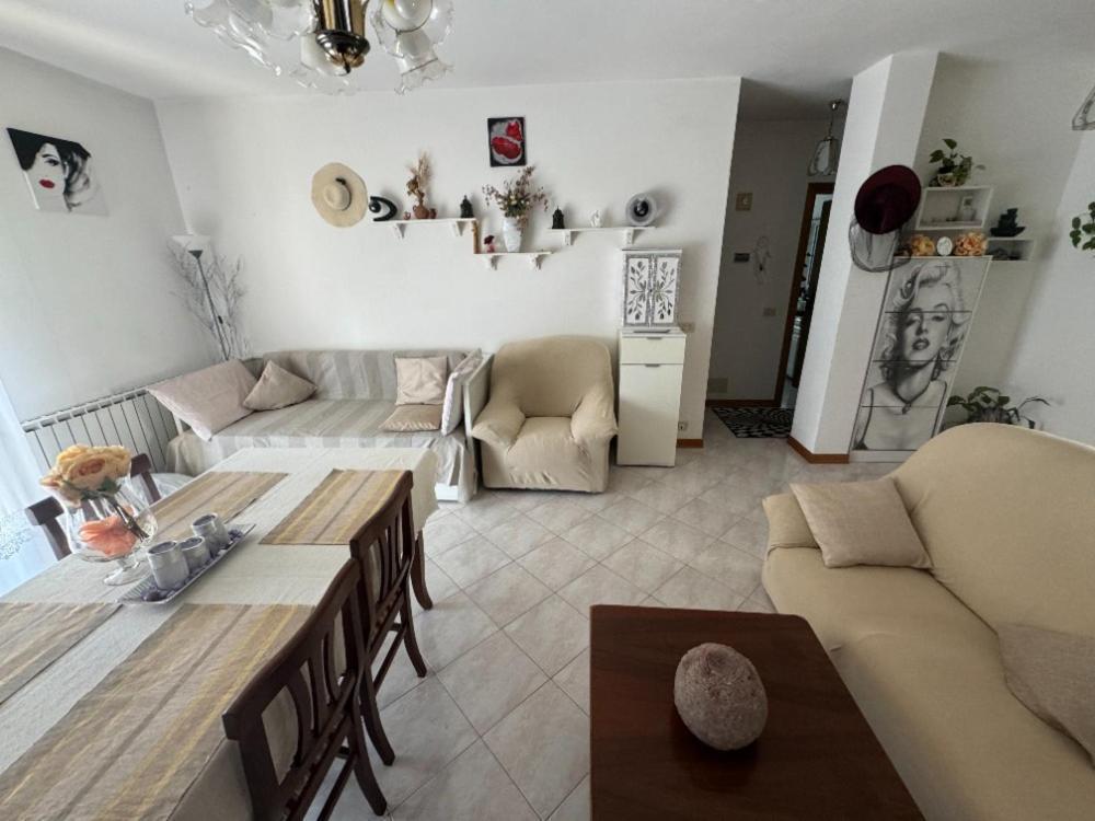 Bellissima Stanza Con Parcheggio Gratuito Daire Cinquale Dış mekan fotoğraf